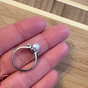 James Avery Retired Silver Pearl Ring